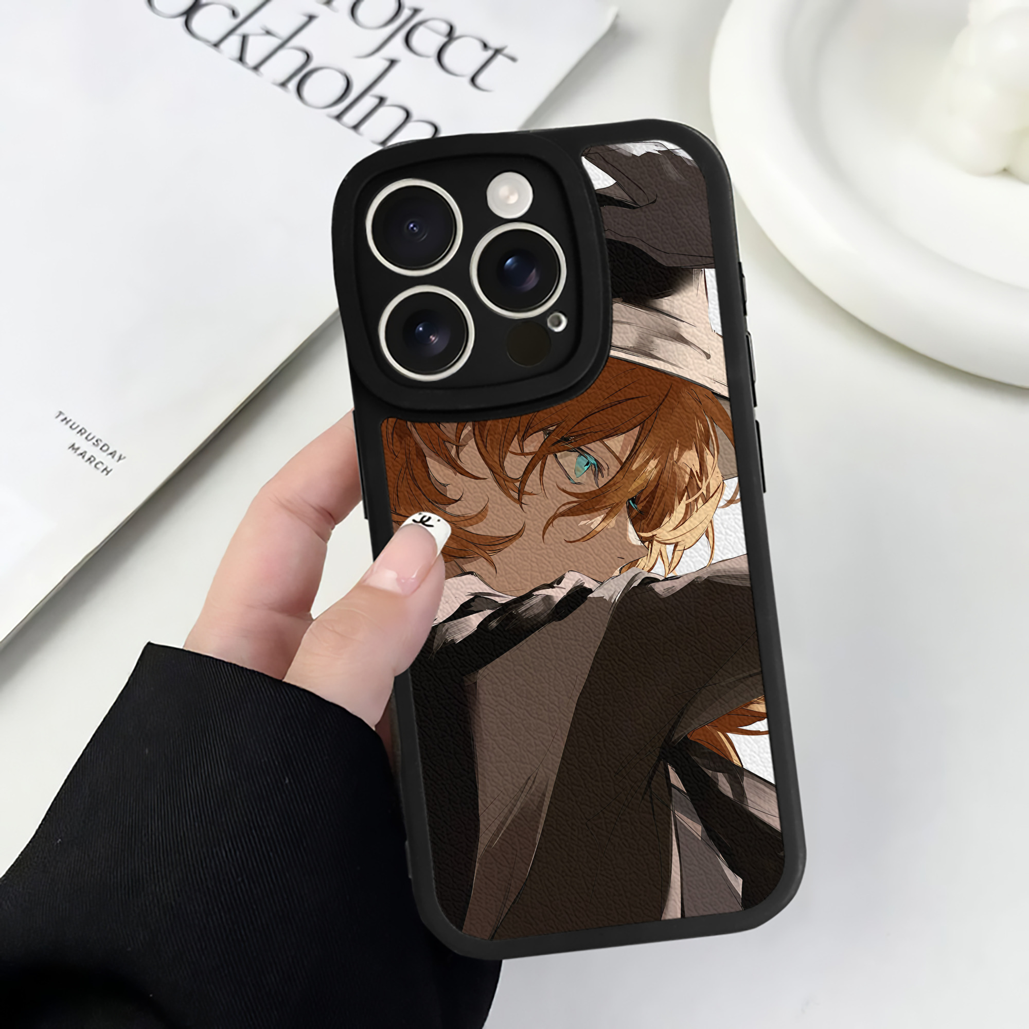 （画像用） 文豪ストレイドッグス Bungo Stray Dogs 【iPhone 16シリーズ対応】シリコンスマホケース（レザー調） 材質：シリコン